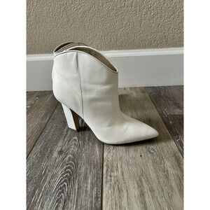 Marc Fisher White Leather Masina Ankle Bootie Womens Size 6M Pointed Toe